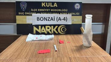 Kula Emniyeti'nden bir gecede 3 uyuşturucu operasyonu